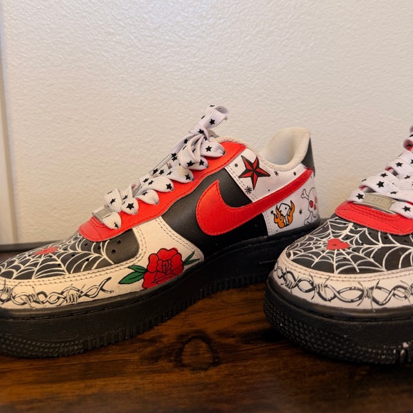 Nike White & Black Air Force 1s CUSTOM HAND PAINTED TATOO STYLE ARTWORK - Picture 2 of 6